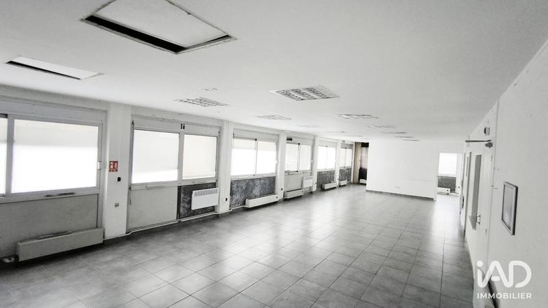 Local commercial - 115 m²