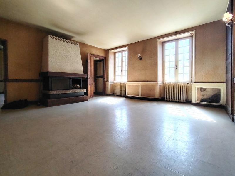 Maison ancienne - 219 m² - 8 pièces