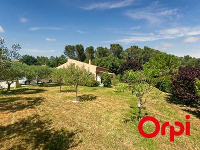 Villa - 197 m² - 5 pièces