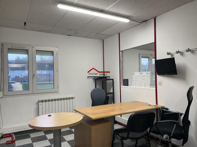 Local commercial - 576 m²