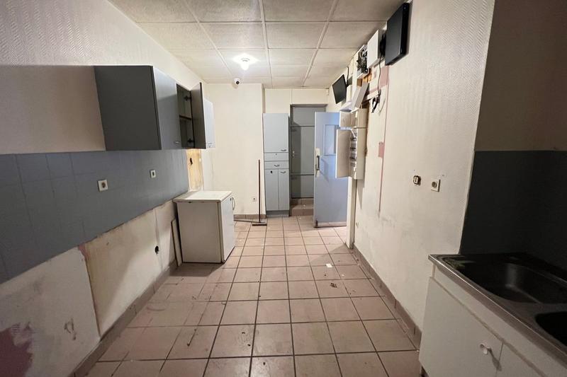 Local commercial - 93 m²