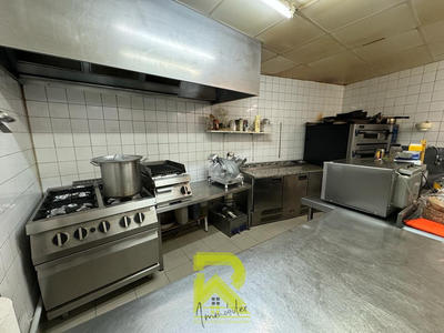 Fonds de commerce - Local commercial - 140 m²