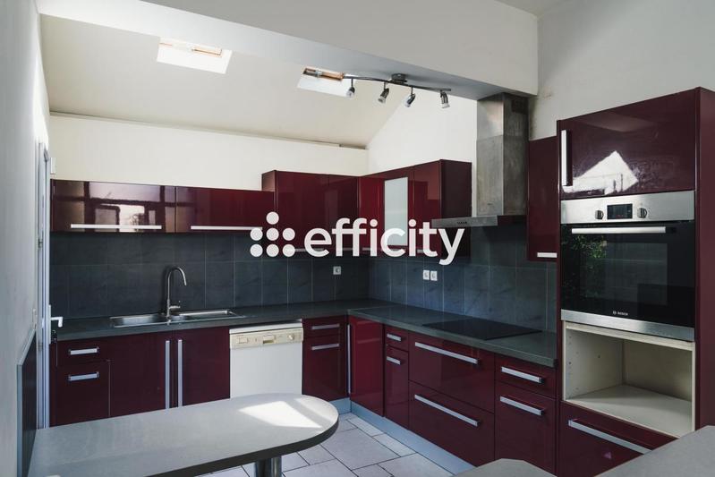 Villa - 180 m² - 7 pièces