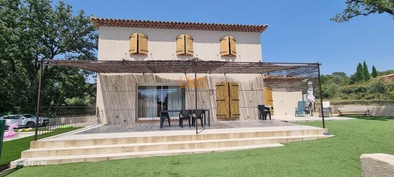 Maison - 122 m² - 5 pièces