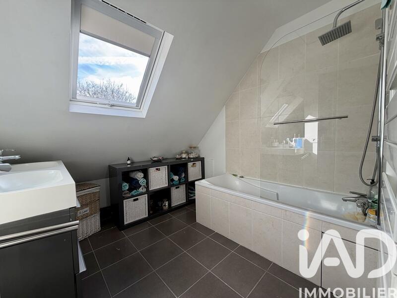 Maison - 130 m² - 6 pièces