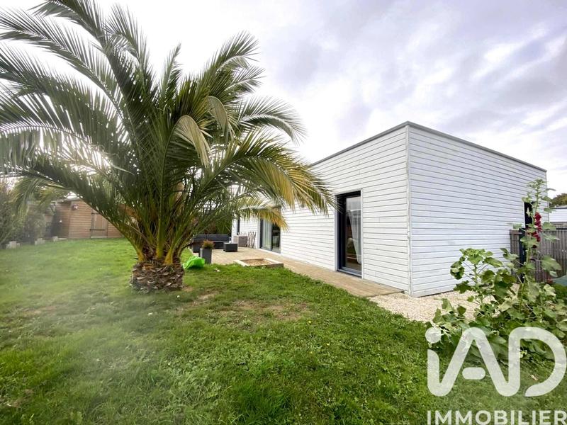 Maison - 95 m² - 4 pièces