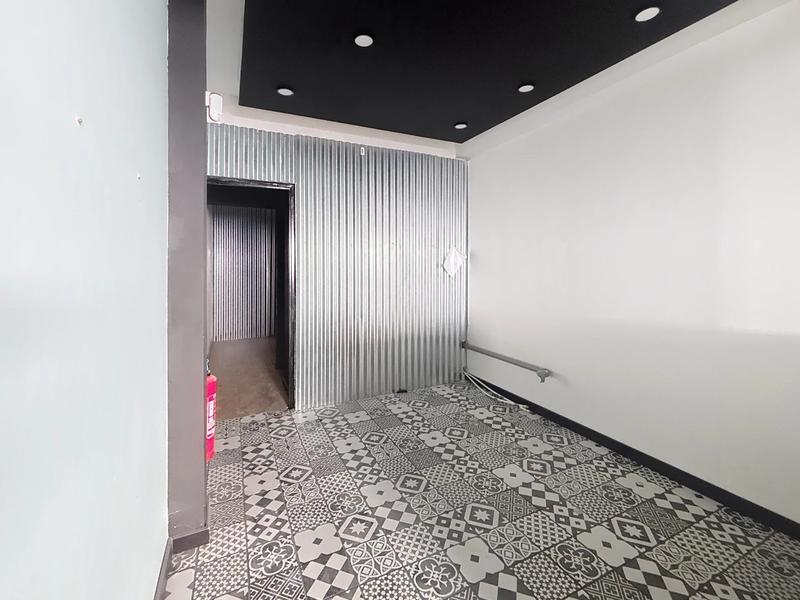 Local commercial - 55 m² - 2 pièces