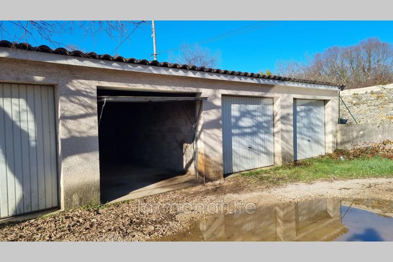 Parking / Garage - 15 m²