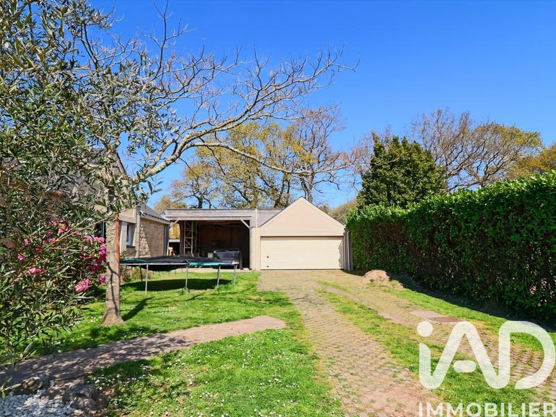 Maison - 202 m² - 5 pièces