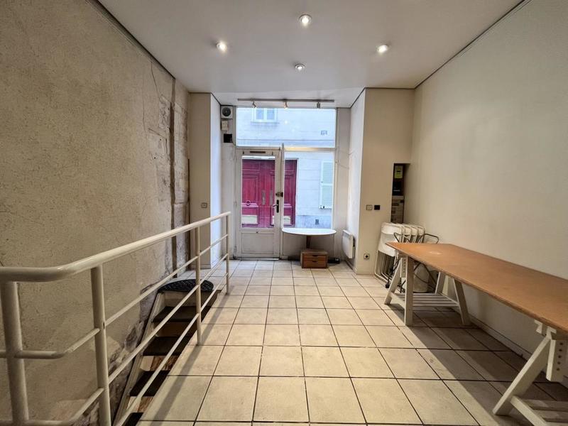 Local commercial - 18 m² - 3 pièces
