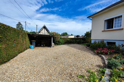 Maison - 104 m² - 4 pièces