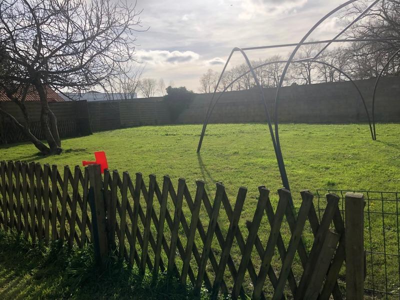 Terrain constructible - 712 m²