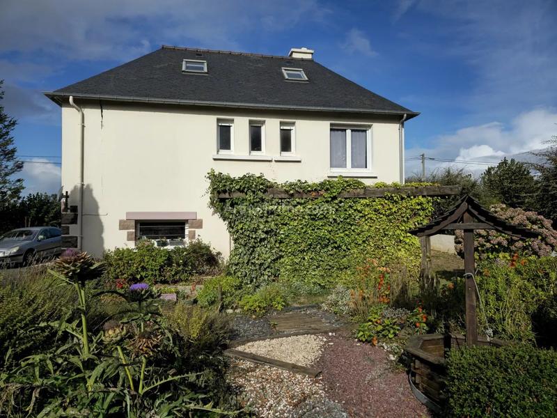 Maison - 94 m² - 4 pièces