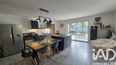 Maison de village - 202 m² - 7 pièces