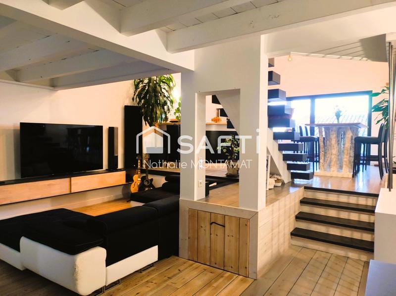 Loft - 125 m² - 4 pièces