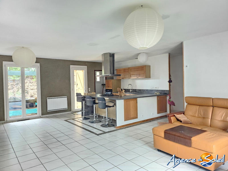 Maison - 98 m² - 4 pièces