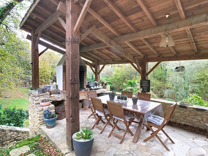 Maison - 550 m² - 16 pièces