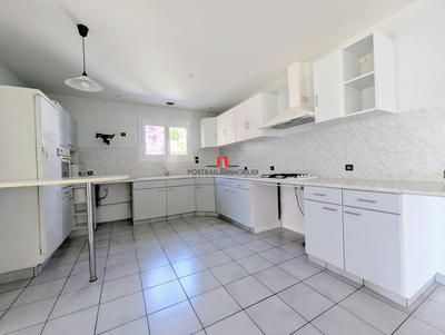 Maison - 170 m² - 6 pièces