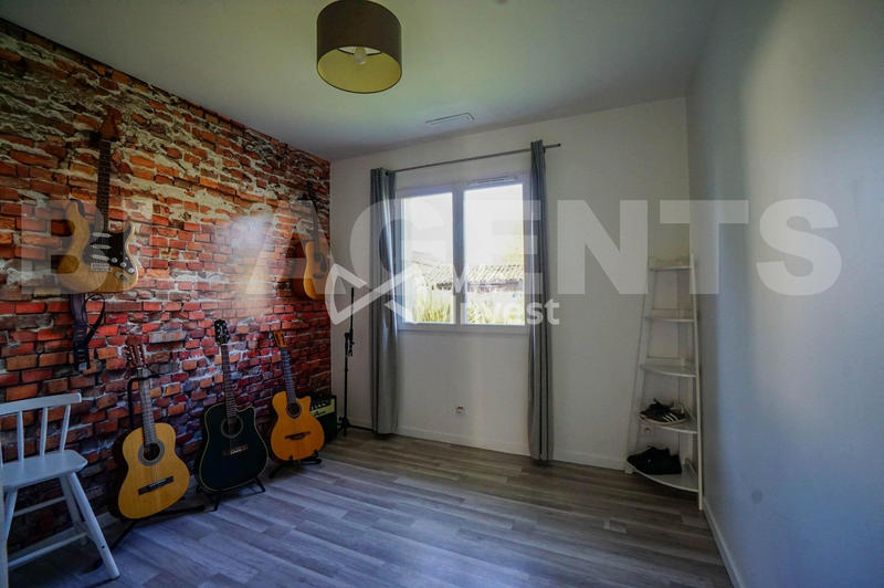 Maison - 123 m² - 6 pièces