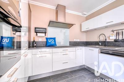 Maison - 76 m² - 4 pièces