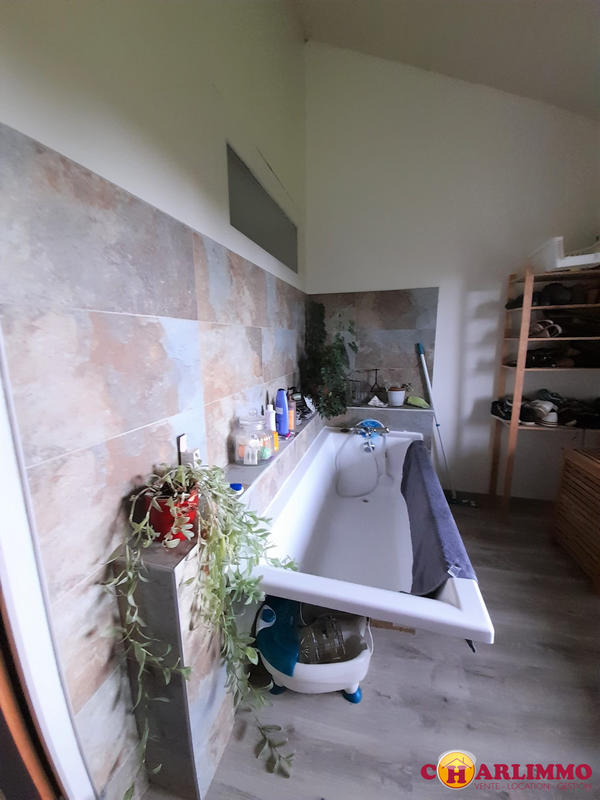 Maison traditionnelle - 152 m² - 6 pièces