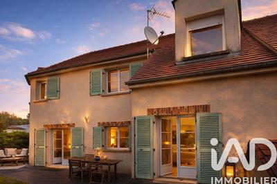 Maison - 144 m² - 7 pièces