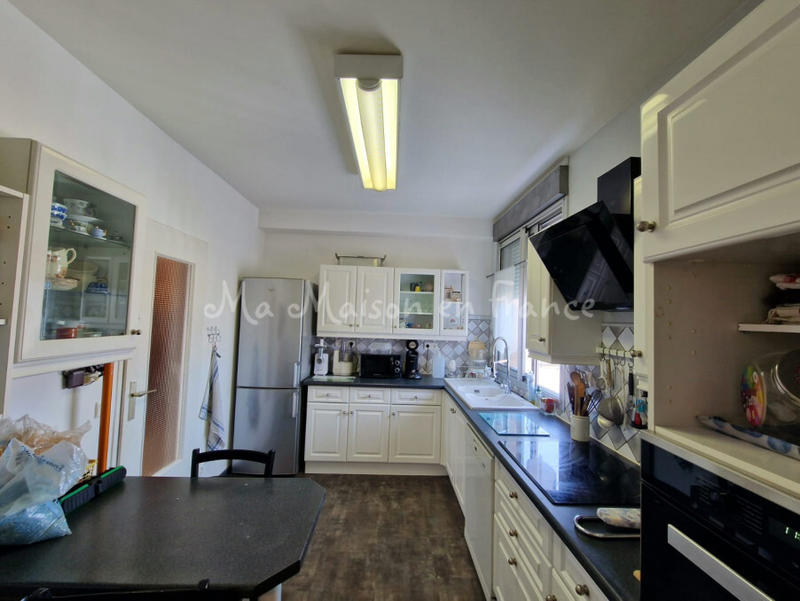 Appartement - 200 m² - 5 pièces