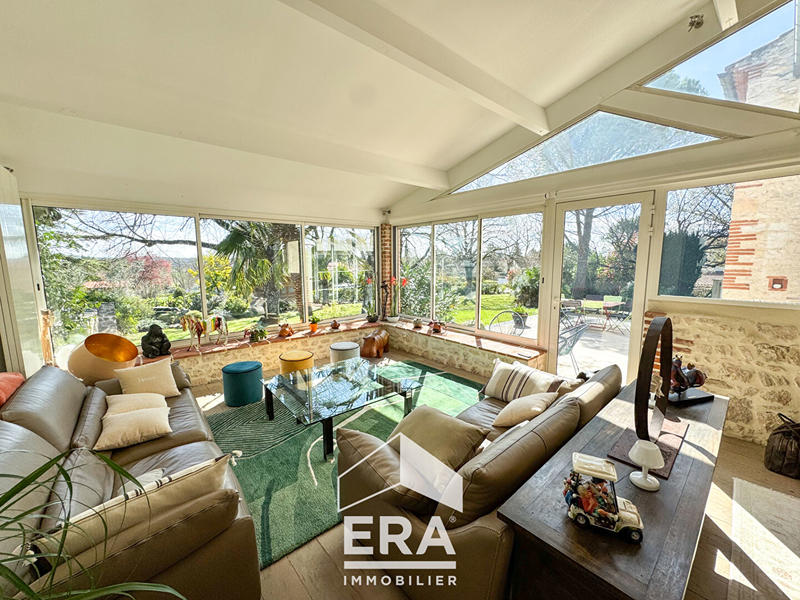 Maison - 250 m² - 7 pièces