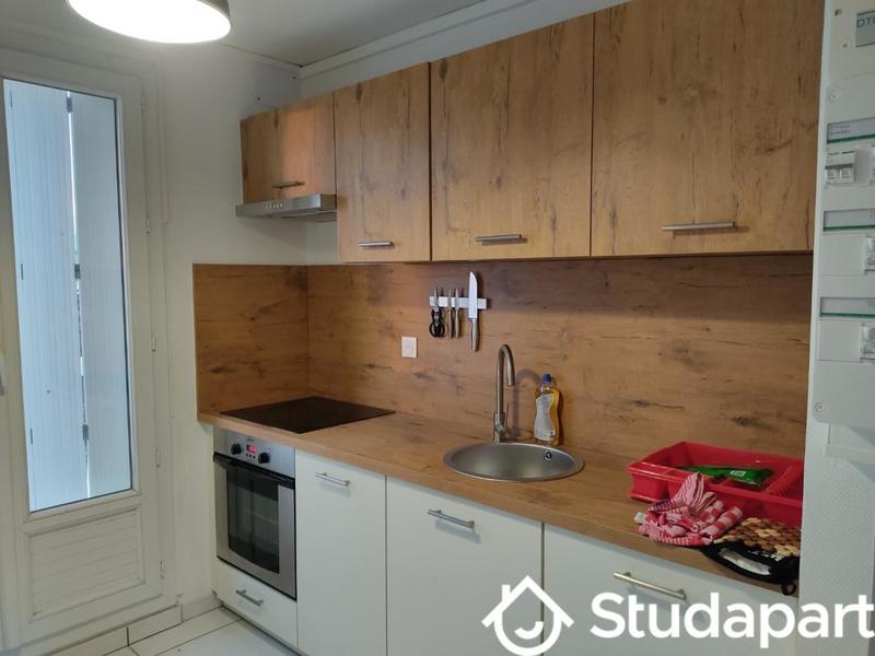 Chambre - 14 m² - 1 pièce