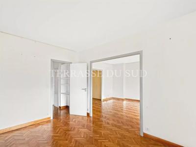 Appartement - 72 m² - 2 pièces