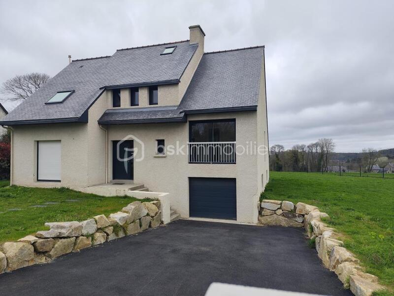 Maison - 150 m² - 8 pièces