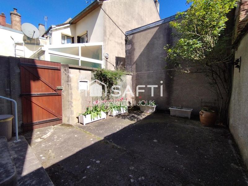 Maison - 96 m² - 5 pièces