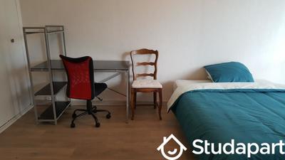 Chambre - 15 m² - 1 pièce