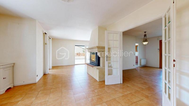 Demeure - 137 m² - 5 pièces