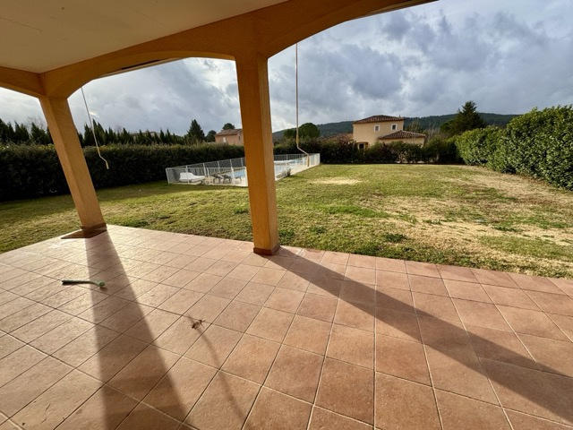 Maison - 137 m² - 5 pièces