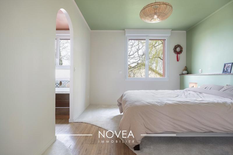 Maison - 122 m² - 4 pièces