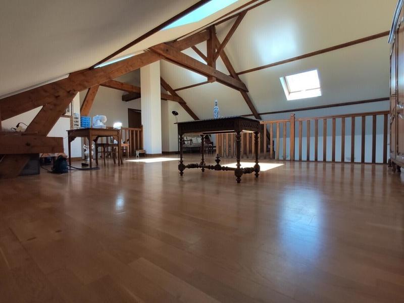 Maison d'architecte - 385 m² - 8 pièces