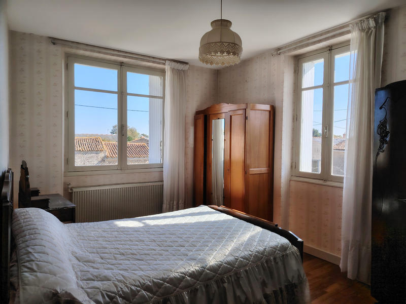 Maison de village - 161 m² - 8 pièces