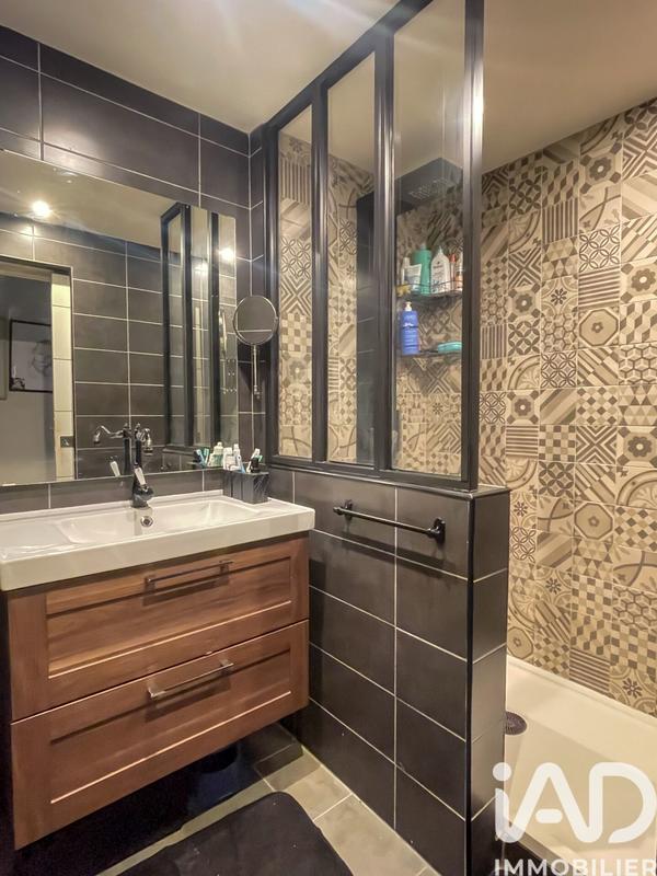 Maison - 102 m² - 6 pièces