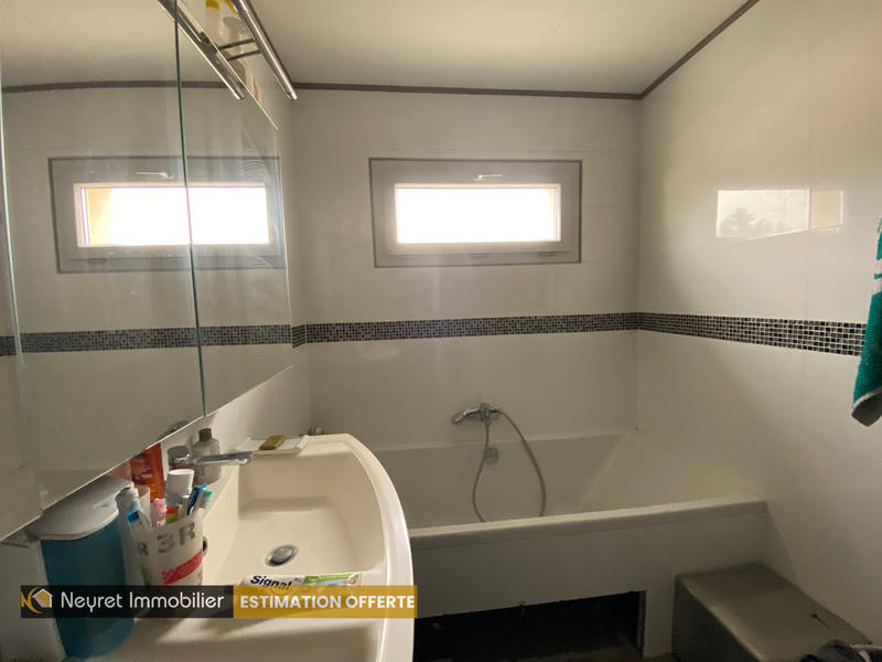 Local d'activités - 253 m²