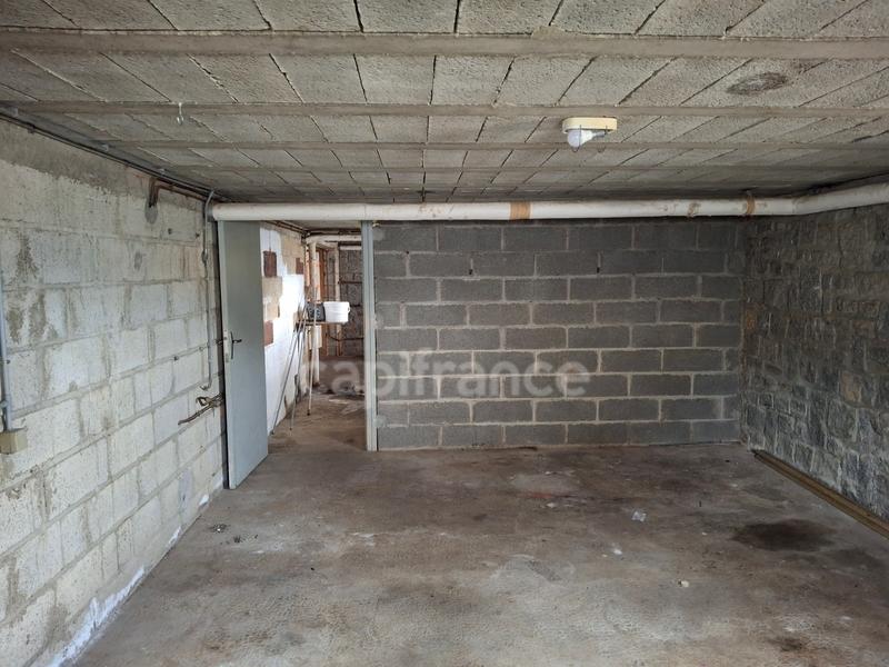 Maison en pierre - 166 m² - 7 pièces