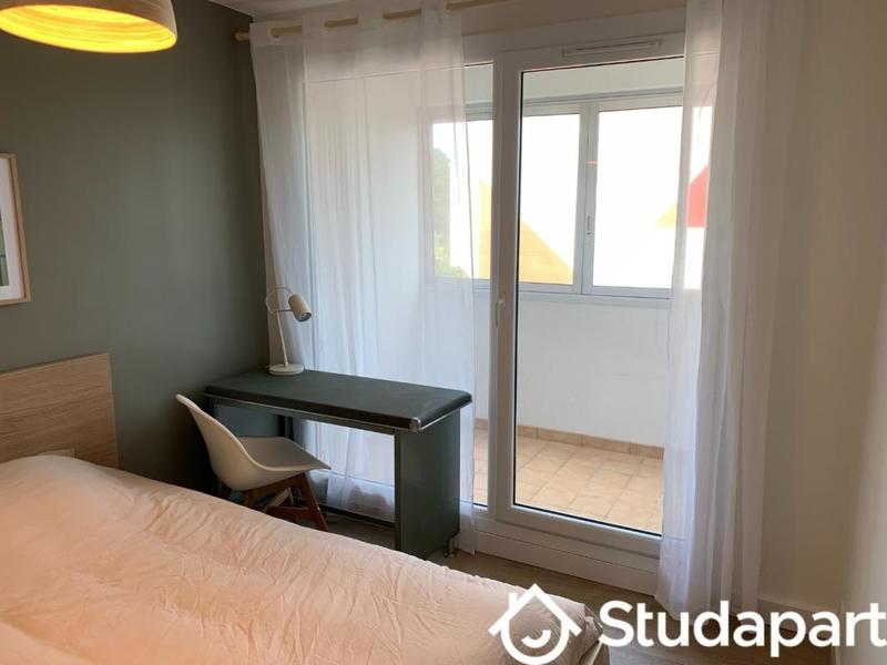 Chambre - 11 m² - 1 pièce