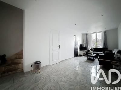 Maison - 76 m² - 5 pièces