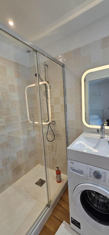 Immeuble - 150 m² - 7 pièces