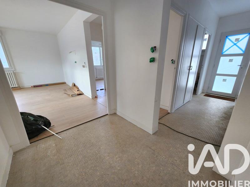 Maison - 180 m² - 8 pièces