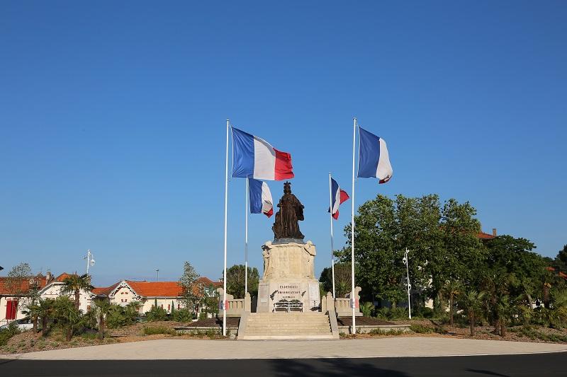 Cérémonie : Hommage aux morts pour la France de la guerre d'Algérie, des combats du Maroc et de la Tunisie.