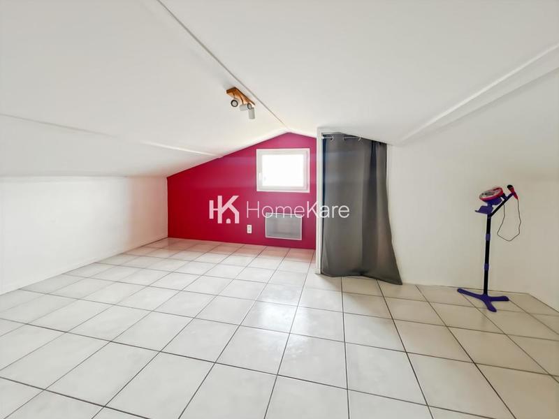 Maison - 200 m² - 8 pièces