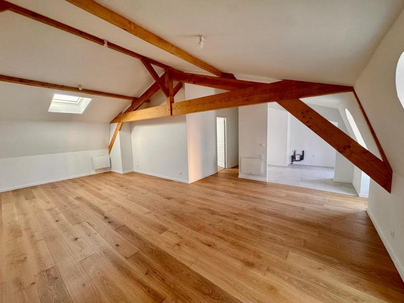 Appartement - 97 m² - 4 pièces