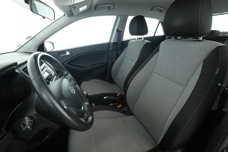 Hyundai i20 1.2 Initia 84 ch