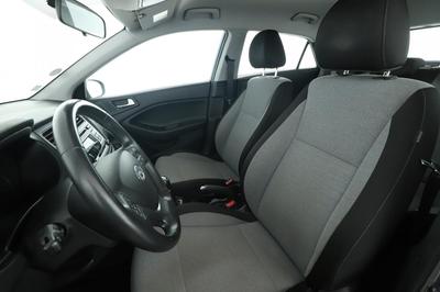 Hyundai i20 1.2 Initia 84 ch